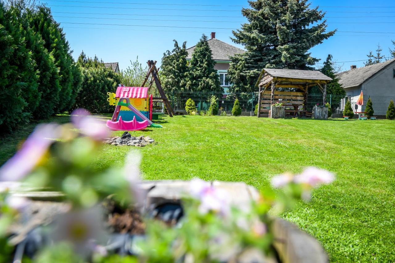 Pokoje Kama Villa Zator Kültér fotó